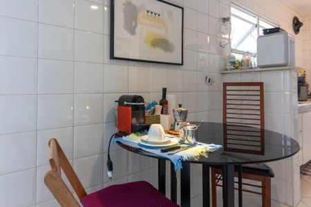 Apartamento à venda com 192m², 3 quartos e 1 vaga Apartamento à venda com 192m², 3 quartos e 1 vagaCopa