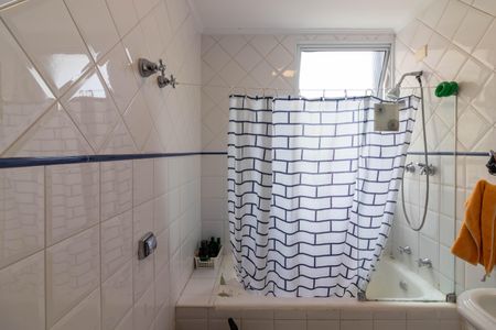 Apartamento à venda com 192m², 3 quartos e 1 vaga Apartamento à venda com 192m², 3 quartos e 1 vagaBanheiro da Suíte