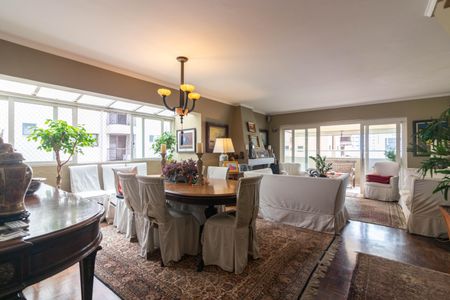 Sala de apartamento à venda com 3 quartos, 192m² em Moema, São Paulo