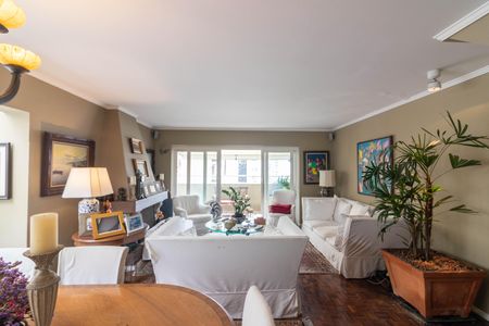 Apartamento à venda com 192m², 3 quartos e 1 vaga Apartamento à venda com 192m², 3 quartos e 1 vagaSala