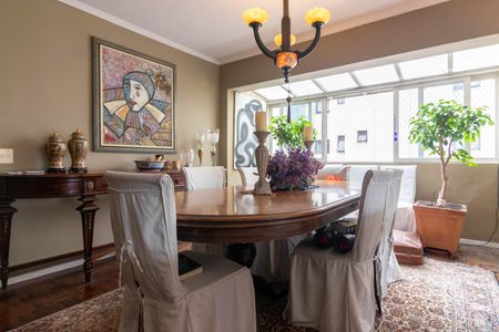 Apartamento à venda com 192m², 3 quartos e 1 vaga Apartamento à venda com 192m², 3 quartos e 1 vagaSala de Jantar
