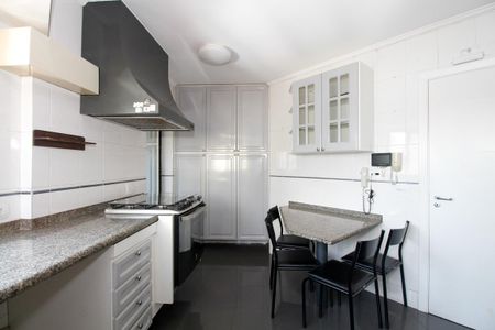 Apartamento para alugar com 160m², 4 quartos e 3 vagasCozinha