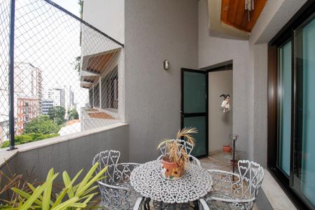 Apartamento para alugar com 160m², 4 quartos e 3 vagasVaranda e Vista da Sala de Estar e Jantar