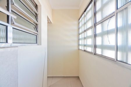 Apartamento à venda com 62m², 2 quartos e 1 vaga Apartamento à venda com 62m², 2 quartos e 1 vagaÁrea de Serviço