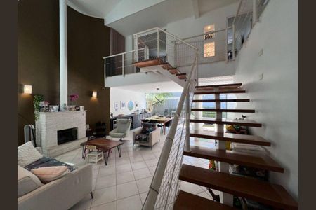 Casa à venda com 300m², 3 quartos e 4 vagas