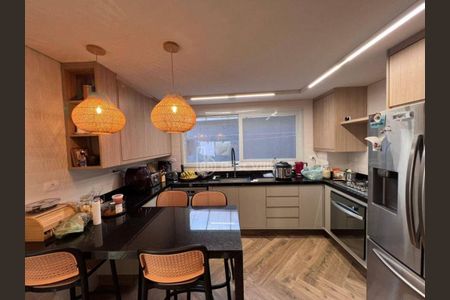 Casa à venda com 300m², 3 quartos e 4 vagas