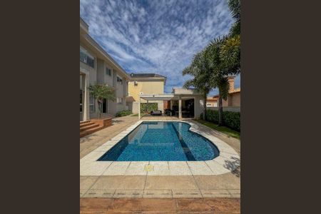 Casa de condomínio à venda com 451m², 4 quartos e 2 vagas