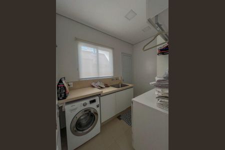 Casa de condomínio à venda com 451m², 4 quartos e 2 vagas