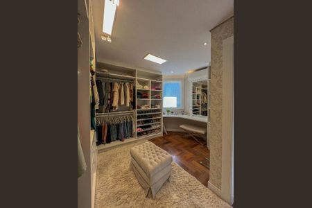 Casa de condomínio à venda com 451m², 4 quartos e 2 vagas