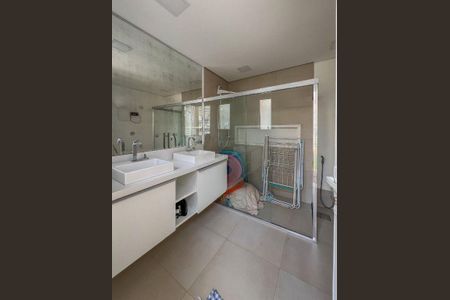 Casa de condomínio à venda com 451m², 4 quartos e 2 vagas