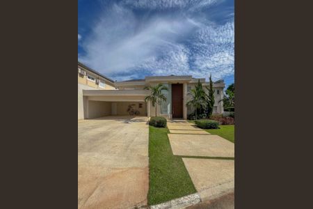 Casa de condomínio à venda com 451m², 4 quartos e 2 vagas