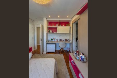 Casa de condomínio à venda com 451m², 4 quartos e 2 vagas