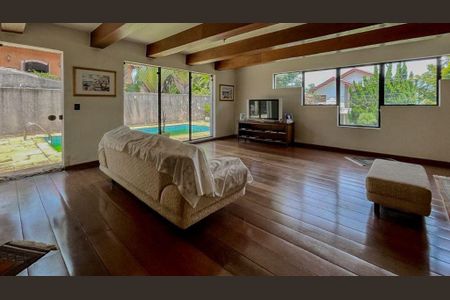 Casa de condomínio à venda com 651m², 4 quartos e 5 vagas