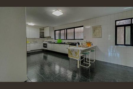 Casa de condomínio à venda com 651m², 4 quartos e 5 vagas