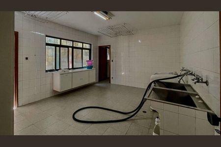 Casa de condomínio à venda com 651m², 4 quartos e 5 vagas