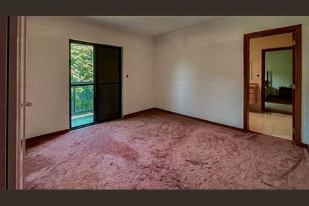 Casa de condomínio à venda com 651m², 4 quartos e 5 vagas