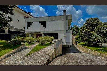 Casa de condomínio à venda com 651m², 4 quartos e 5 vagas