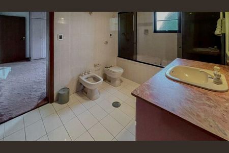 Casa de condomínio à venda com 651m², 4 quartos e 5 vagas