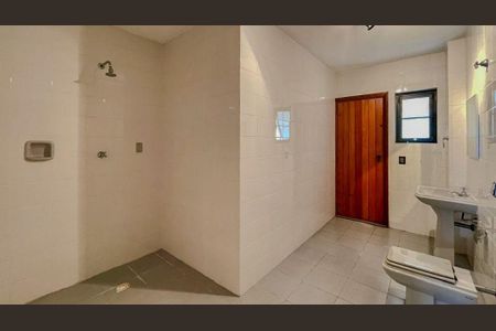 Casa de condomínio à venda com 651m², 4 quartos e 5 vagas