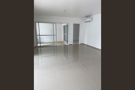 Apartamento à venda com 4 quartos, 245m² em Alphaville Industrial, Barueri