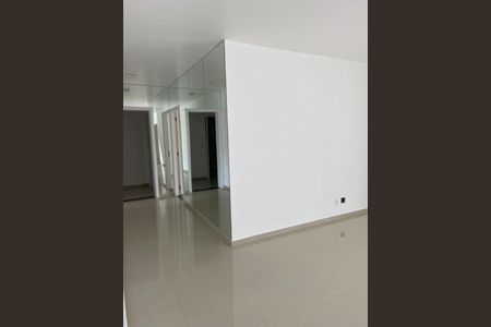 Apartamento à venda com 4 quartos, 245m² em Alphaville Industrial, Barueri