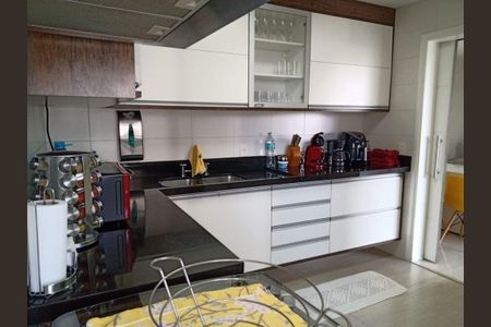 Apartamento à venda com 3 quartos, 155m² em Empresarial 18 do Forte, Barueri