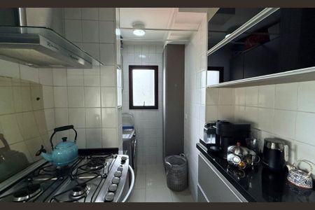 Apartamento à venda com 66m², 2 quartos e 2 vagasFoto 02