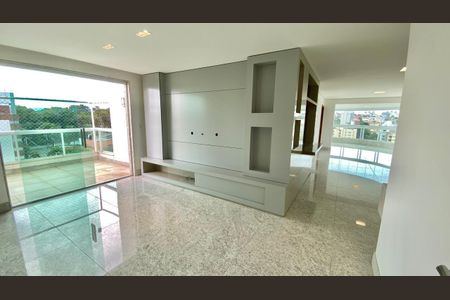 Apartamento à venda com 4 quartos, 195m² em São Luiz, Belo Horizonte