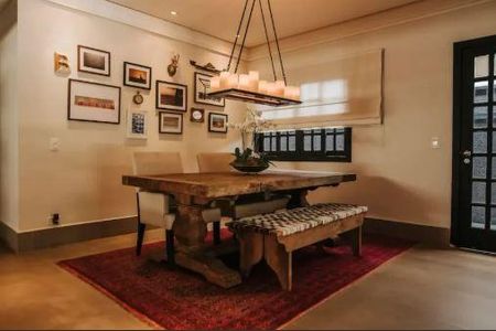 Casa à venda com 3 quartos, 200m² em Residencial Onze (alphaville), Barueri