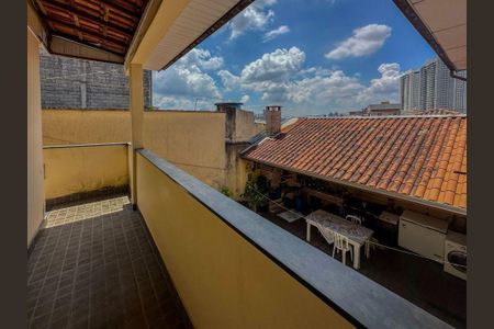 Casa de condomínio à venda com 243m², 4 quartos e 3 vagas