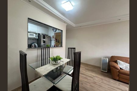 Apartamento à venda com 2 quartos, 61m² em Jardim Tupanci, Barueri