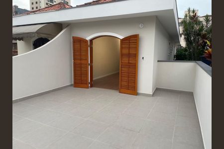 Casa à venda com 3 quartos, 169m² em Vila Carrão, São Paulo