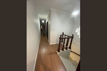 Casa à venda com 3 quartos, 169m² em Vila Carrão, São Paulo