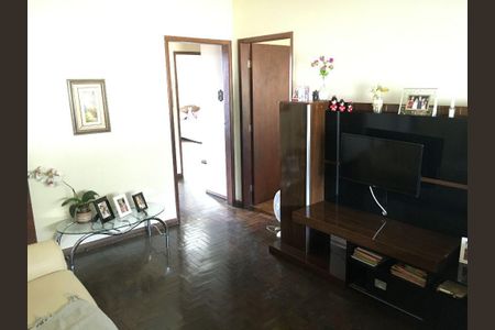 Casa à venda com 4 quartos, 194m² em Cachoeirinha, Belo Horizonte