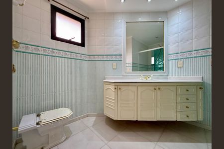 Apartamento à venda com 180m², 4 quartos e 4 vagasBanheiro Suite 2