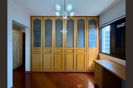 Apartamento à venda com 180m², 4 quartos e 4 vagasSuite 2