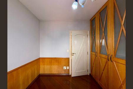 Apartamento à venda com 180m², 4 quartos e 4 vagasQuarto 4