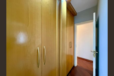 Apartamento à venda com 180m², 4 quartos e 4 vagasCloset Suite 1