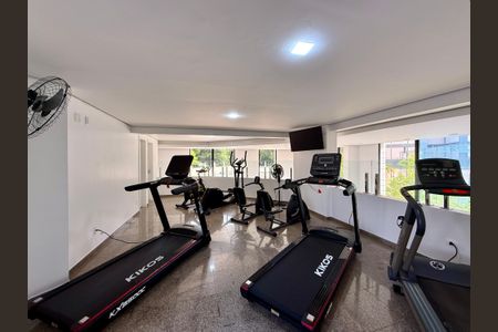 Apartamento à venda com 180m², 4 quartos e 4 vagasAcademia