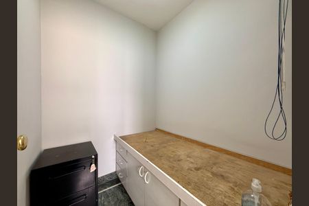 Apartamento à venda com 180m², 4 quartos e 4 vagasQuarto de Serviço