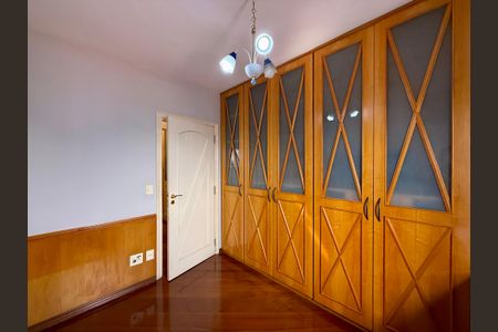 Apartamento à venda com 180m², 4 quartos e 4 vagasQuarto 4