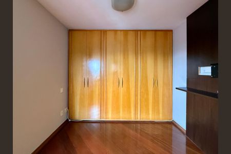 Apartamento à venda com 180m², 4 quartos e 4 vagasSuite 1