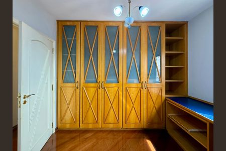 Apartamento à venda com 180m², 4 quartos e 4 vagasQuarto 4