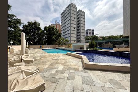 Apartamento à venda com 180m², 4 quartos e 4 vagasPiscina 