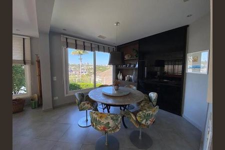 Casa à venda com 4 quartos, 586m² em Tamboré, Barueri