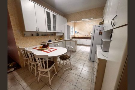 Casa à venda com 3 quartos, 213m² em Jardim do Mar, São Bernardo do Campo