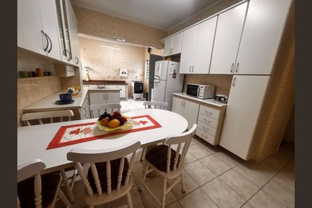 Casa à venda com 3 quartos, 213m² em Jardim do Mar, São Bernardo do Campo