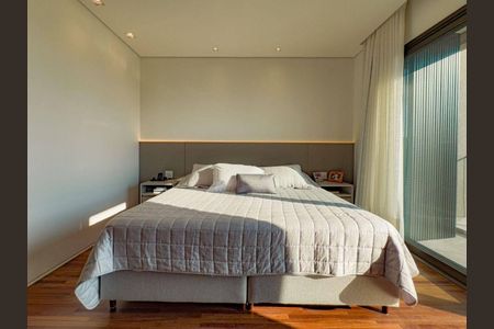 Casa à venda com 350m², 4 quartos e 4 vagas