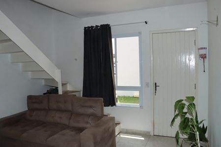 Casa de Condomínio para alugar com 2 quartos, 60m² em Água Espraiada, Cotia