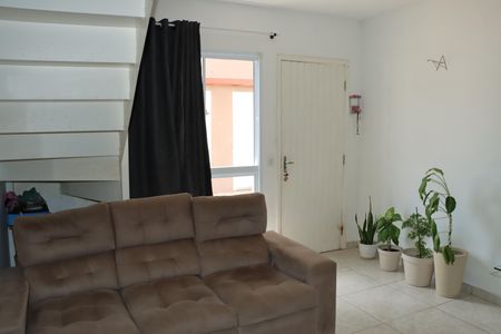 Casa de Condomínio para alugar com 2 quartos, 60m² em Água Espraiada, Cotia